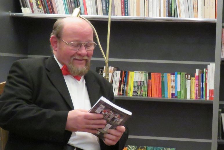 ELMARAD – Bögözi Attila riportkötetének bemutatója