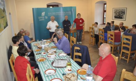 Témákban gazdag riporttábor Szárhegyen